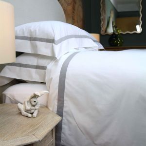 Savile Edge Bedlinen Collection - Silver